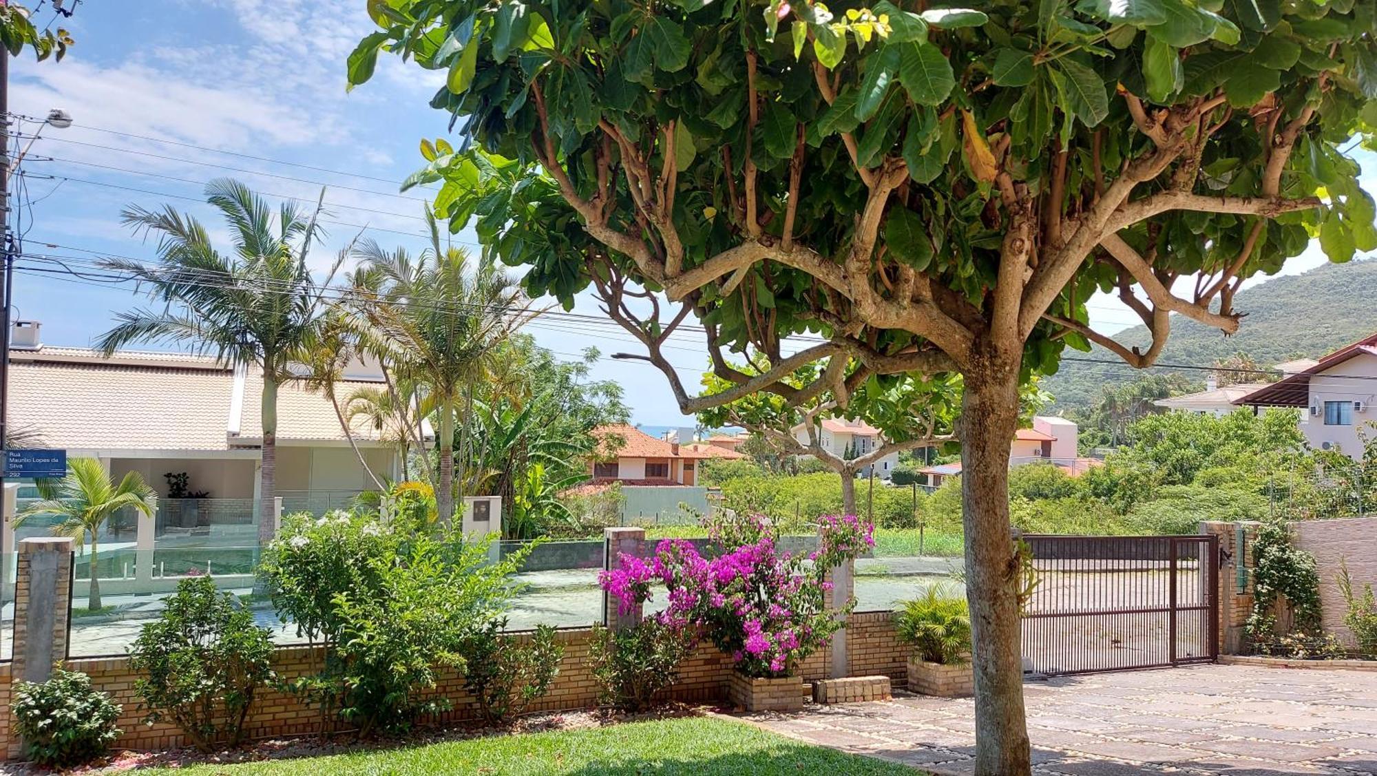 Praia Brava Apto 2 Dorms Vista Ao Mar ฟลอเรียนอโปลิส ภายนอก รูปภาพ